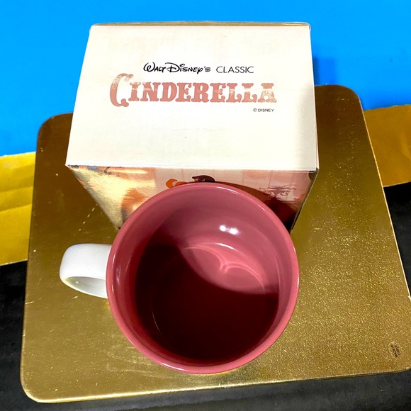 WALT DISNEY’S CLASSIC CINDERELLA VTG 1990’s DISNEY STORE EXCLUSIVE CERAMIC MUG - Picture 10 of 14